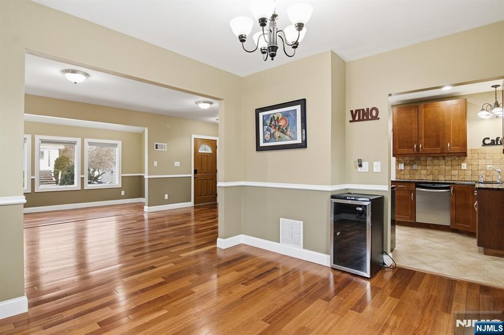 15 Peru Road Clifton, NJ 07012 - Photo 8 of 34