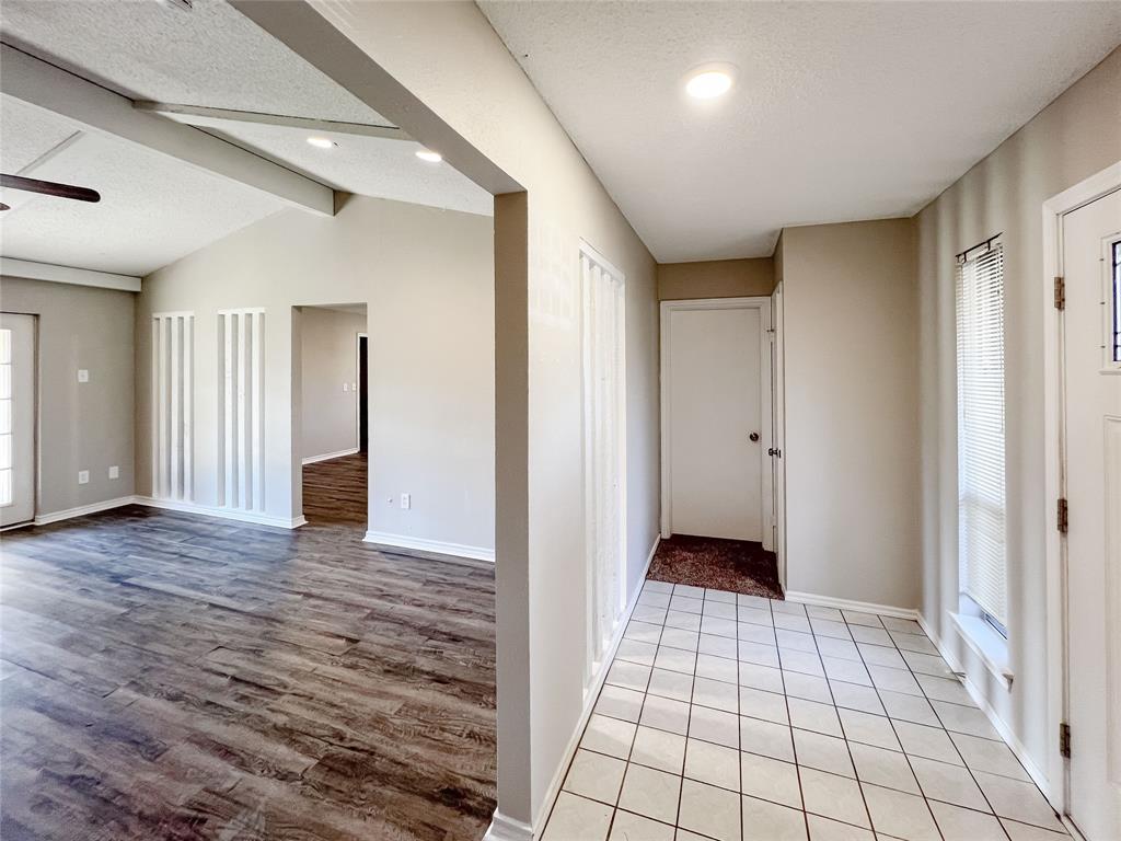 1206 Misty Way Garland, TX 75040 - Photo 5 of 29