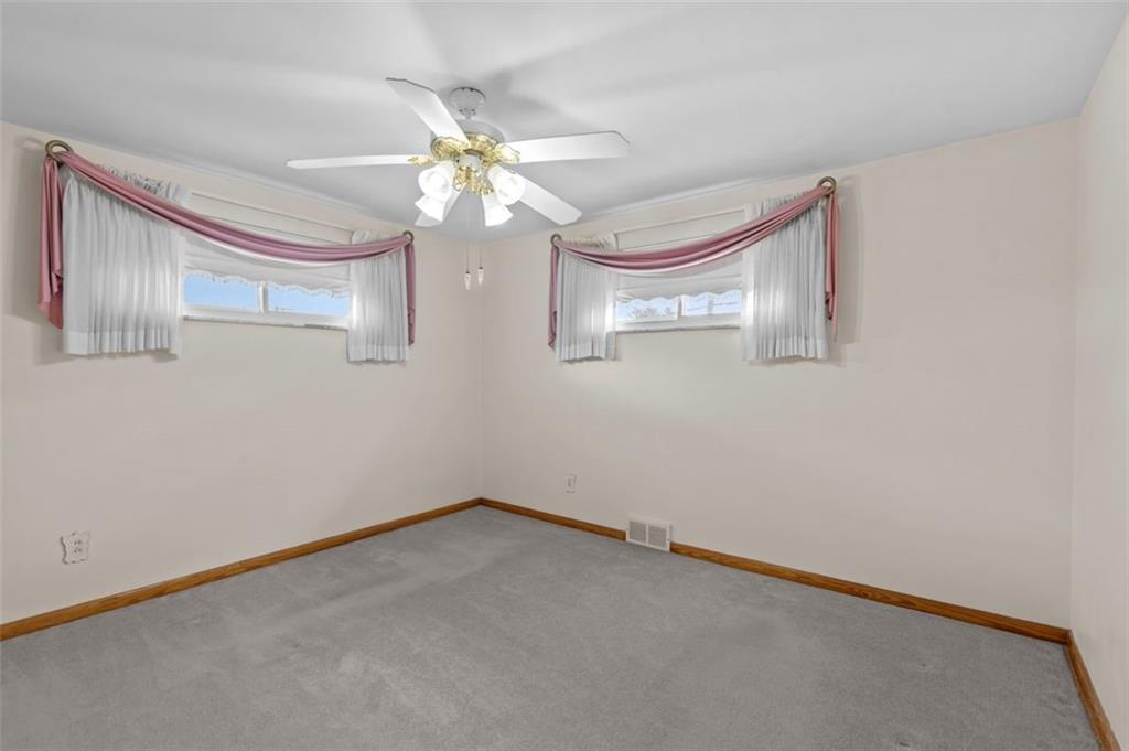 926 McCoy Road McKees Rocks, PA 15136 - Photo 14 of 32 Gallery Image 14