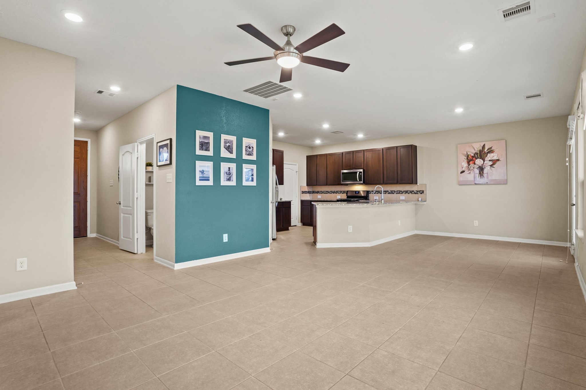 15602 Cliffside Arbor Lane Houston, TX 77044 - Photo 6 of 27