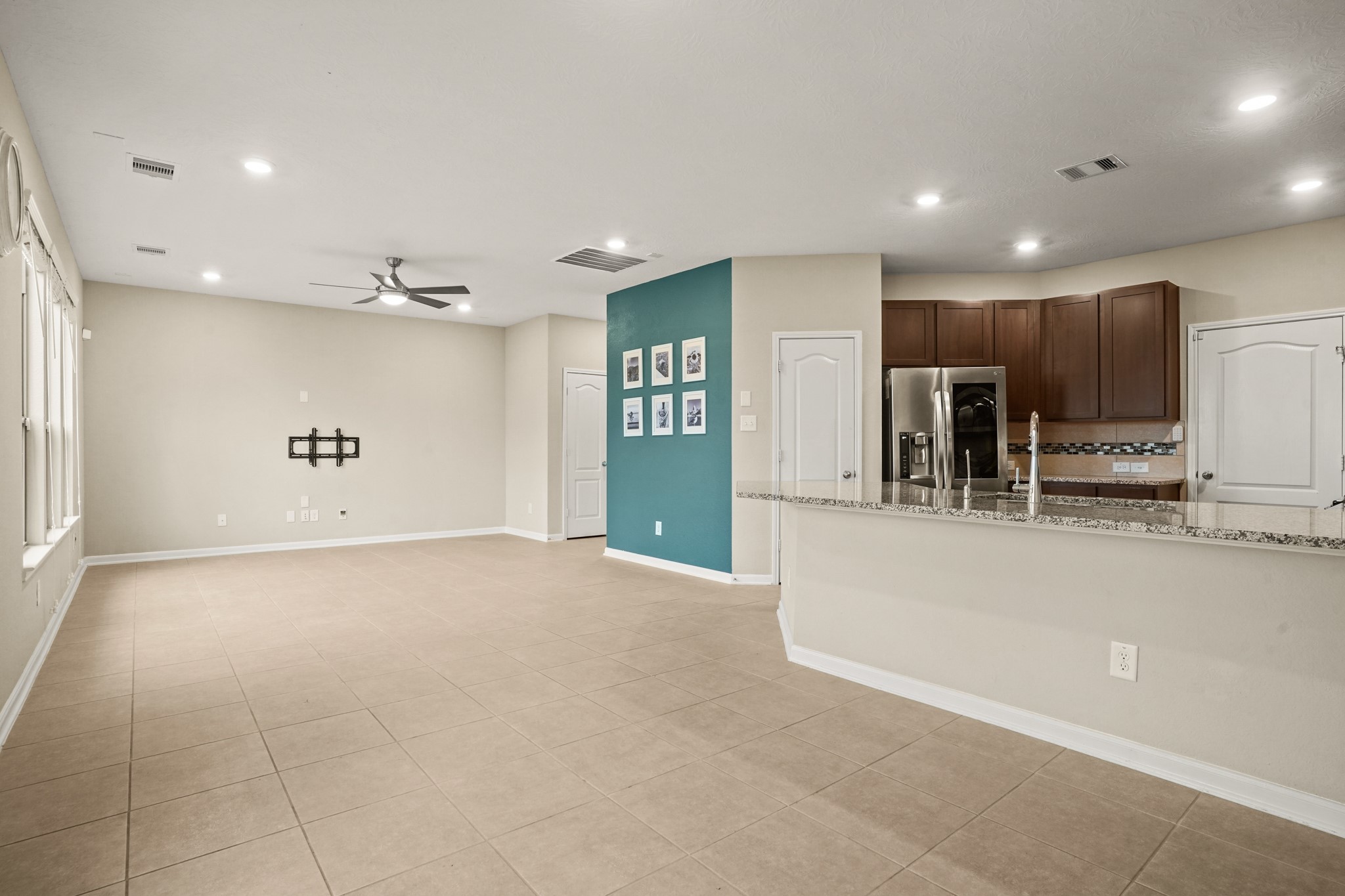 15602 Cliffside Arbor Lane Houston, TX 77044 - Photo 8 of 27