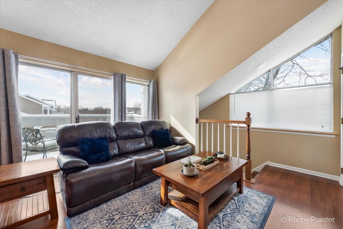 1277 Ranchview Court Buffalo Grove, IL 60089 - Photo 5 of 20