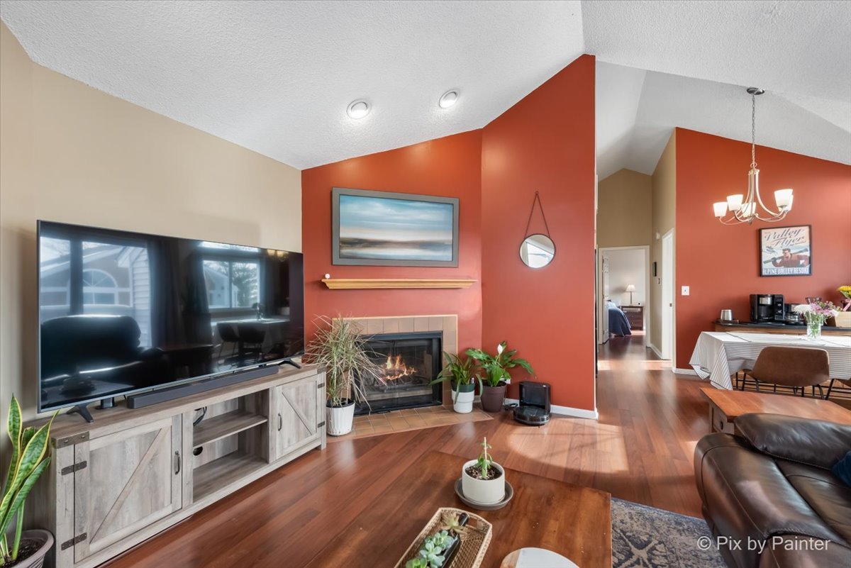 1277 Ranchview Court Buffalo Grove, IL 60089 - Photo 6 of 20