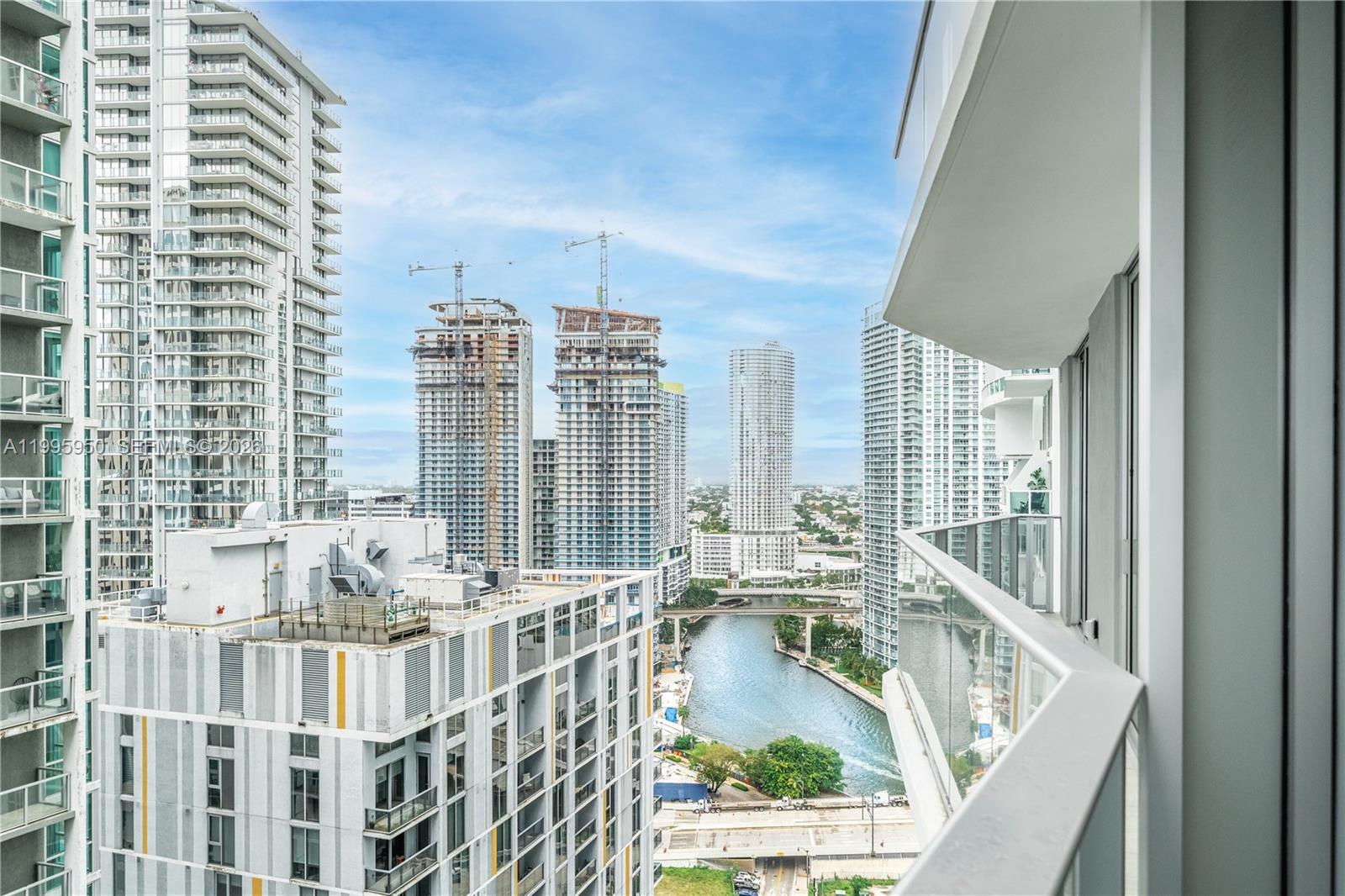 77 Southeast 5th Street, Unit 2908 Miami, FL 33131 - Photo 73 of 73