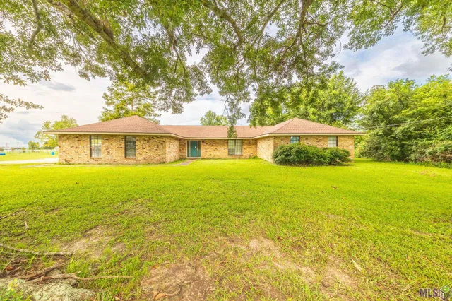 $250,000 | 376 Highway 652, Raceland, LA 70394