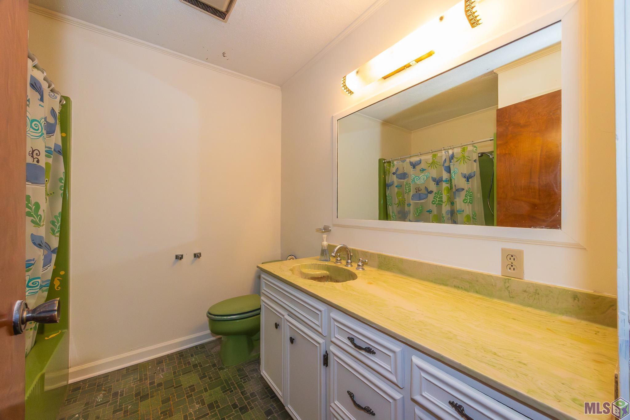 376 Highway 652 Raceland, LA 70394 - Photo 16 of 33