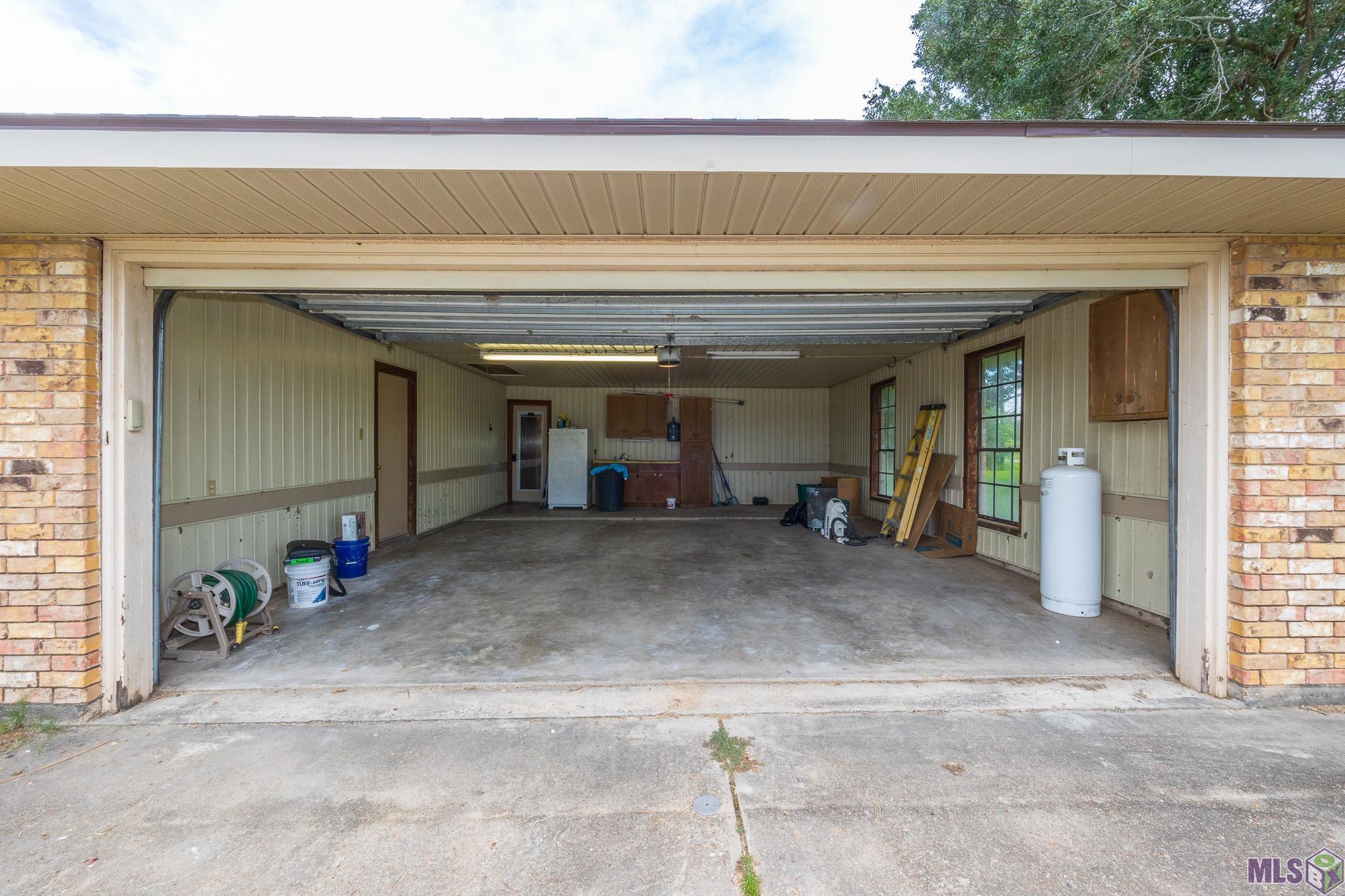 376 Highway 652 Raceland, LA 70394 - Photo 19 of 33