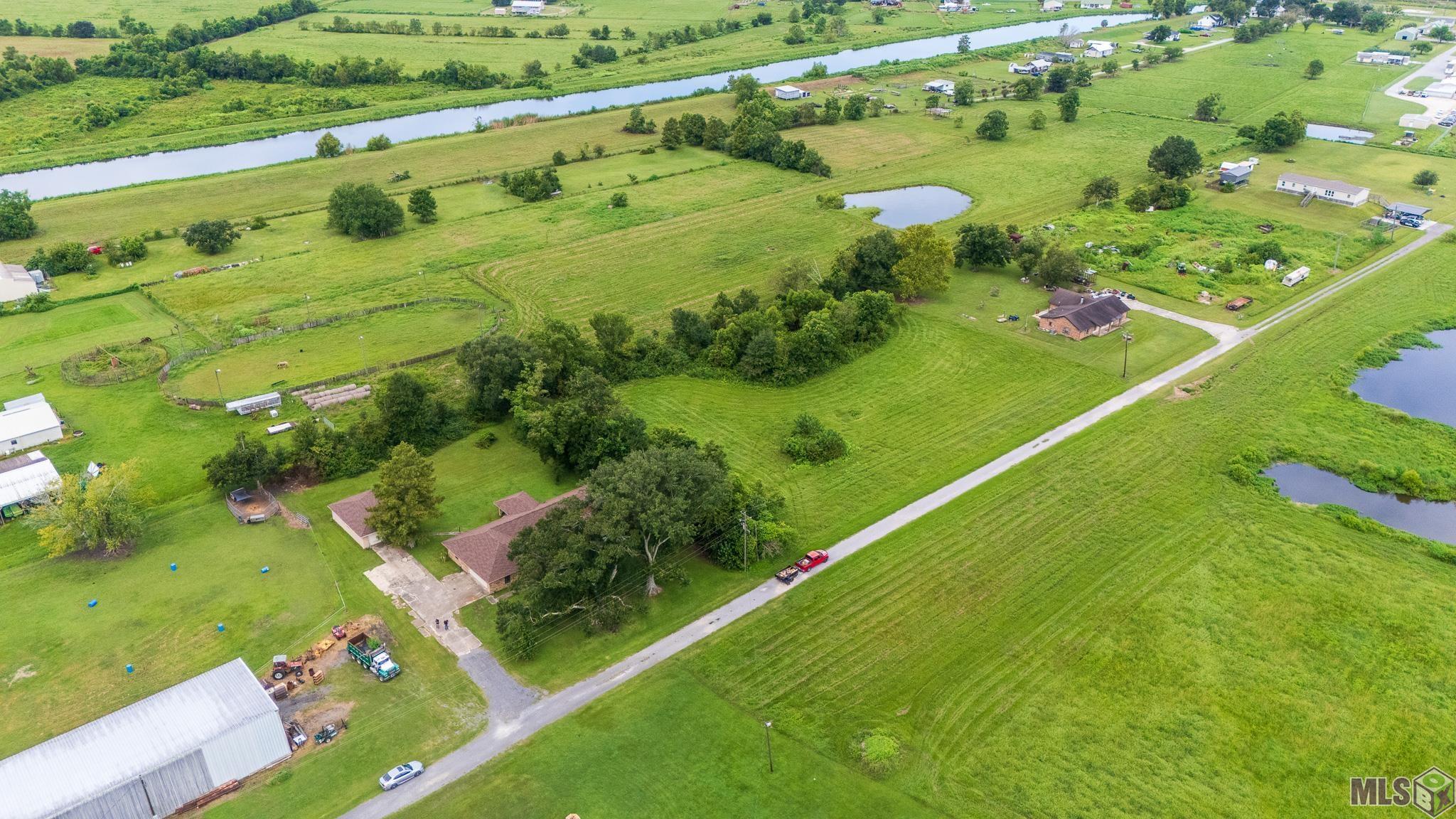 376 Highway 652 Raceland, LA 70394 - Photo 25 of 33