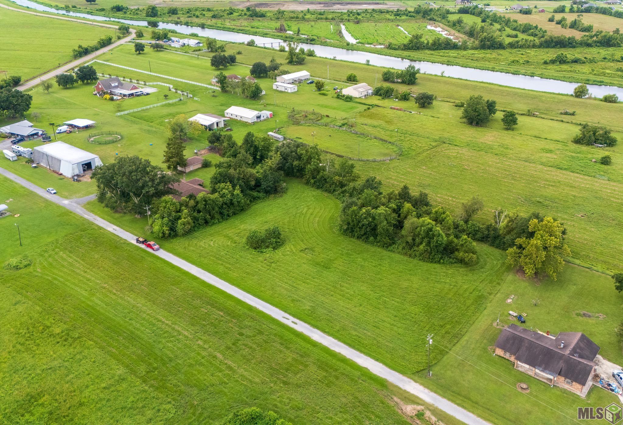 376 Highway 652 Raceland, LA 70394 - Photo 29 of 33