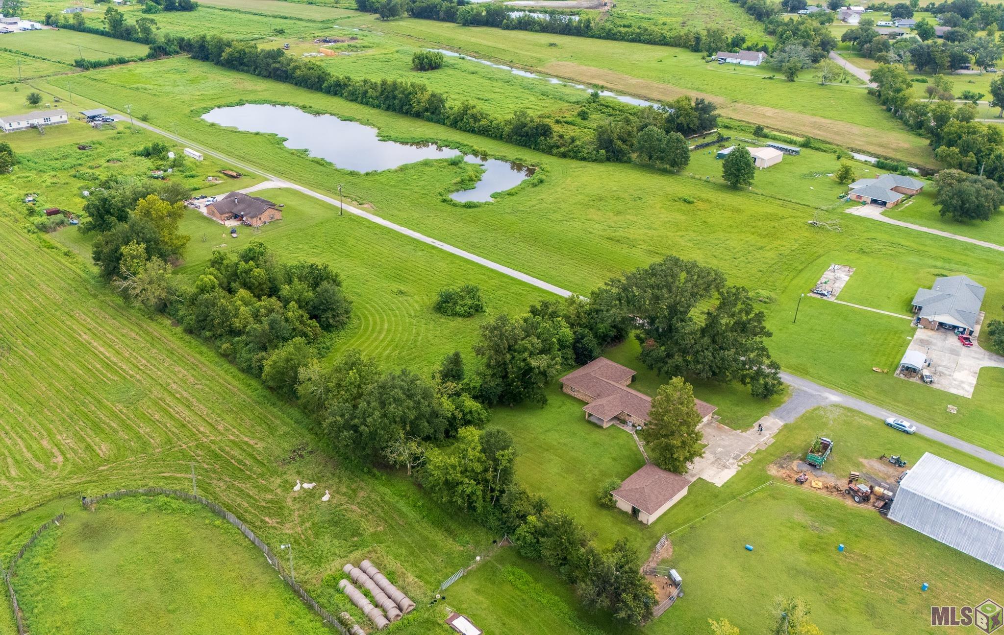 376 Highway 652 Raceland, LA 70394 - Photo 32 of 33