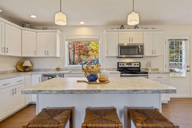 $399,900 | 2 Berry Lane, Unit 101, Biddeford, ME 04005