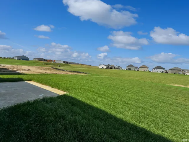 $362,800 | 4800 Chelmsford Drive, Newburgh, IN 47630