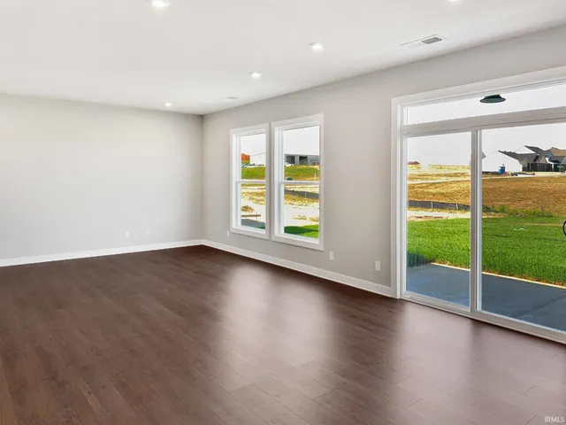 $362,800 | 4800 Chelmsford Drive, Newburgh, IN 47630