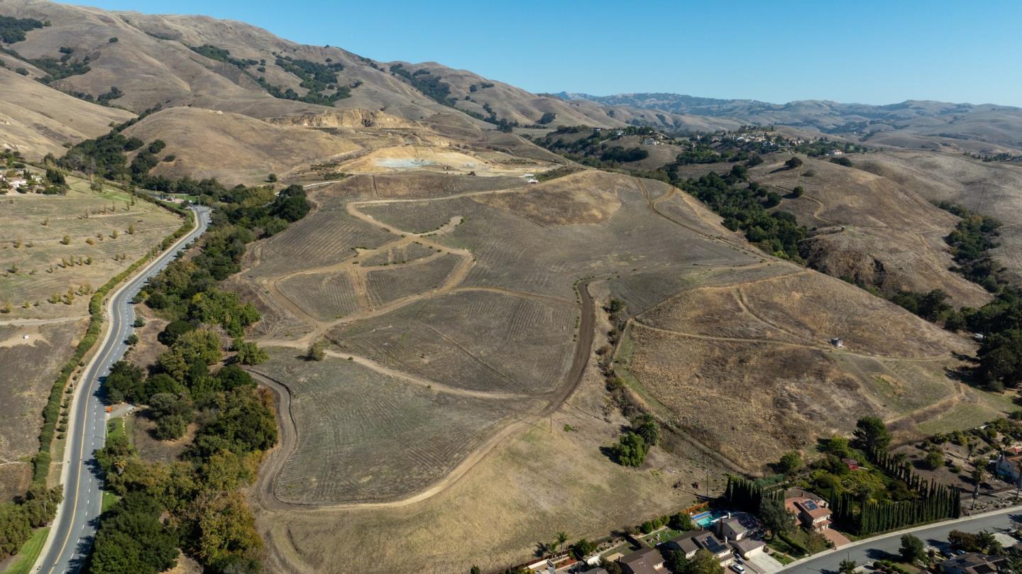 a view of a bathroom