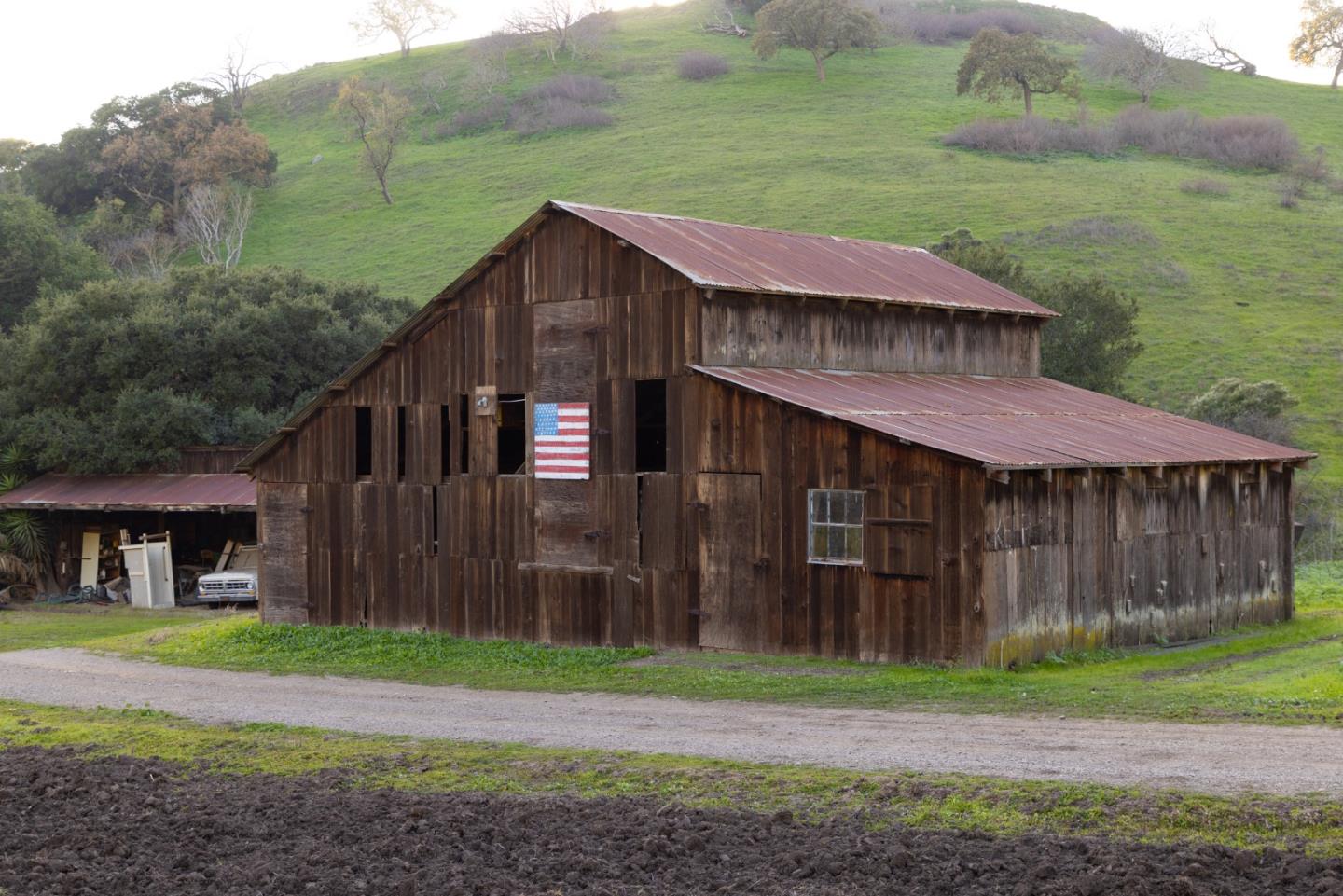 2000 Scott Creek Road Milpitas, CA 95035 - Photo 22 of 89 a view of a house with a yard