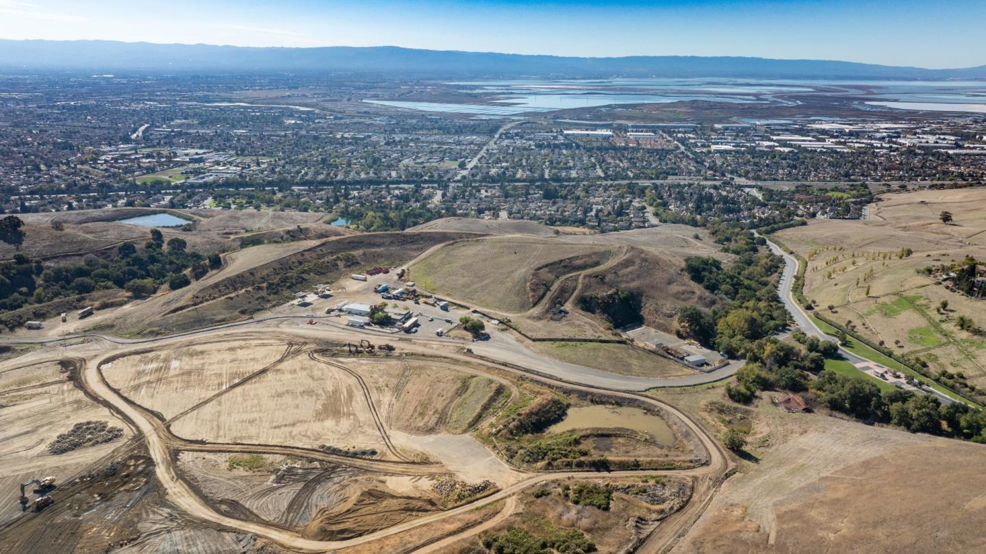 2000 Scott Creek Road Milpitas, CA 95035 - Photo 77 of 89 a view of a sky from a terrace