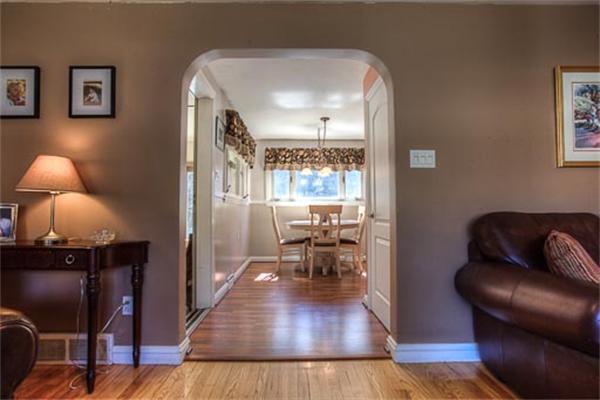 18 Juniper Road Andover, MA 01810 - Photo 8 of 21 Gallery Image 8