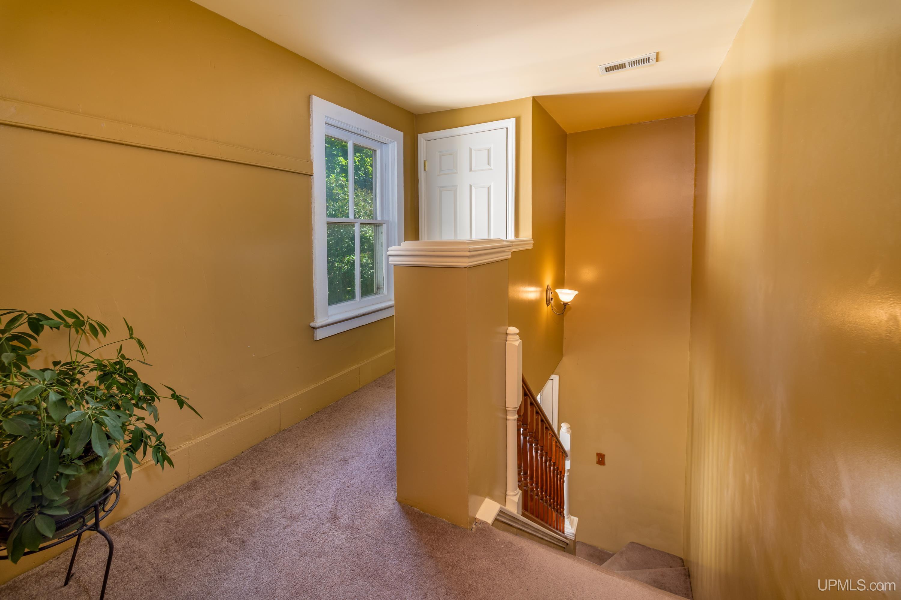 509 East Ridge Street Ishpeming, MI 49849 - Photo 13 of 34