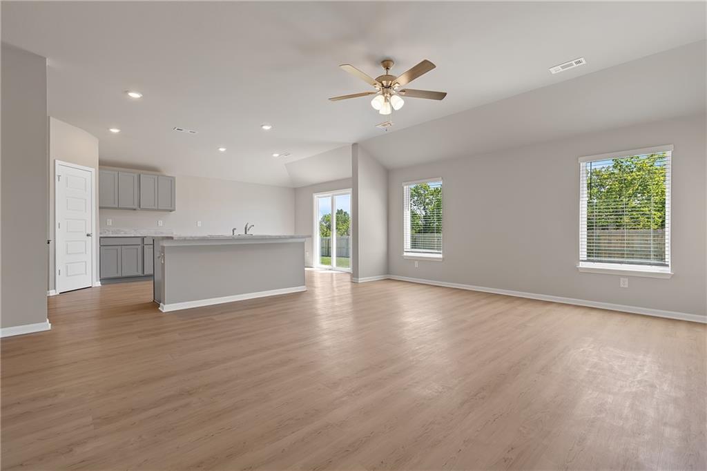 20847 Starside Street Edgerton, KS 66021 - Photo 3 of 23