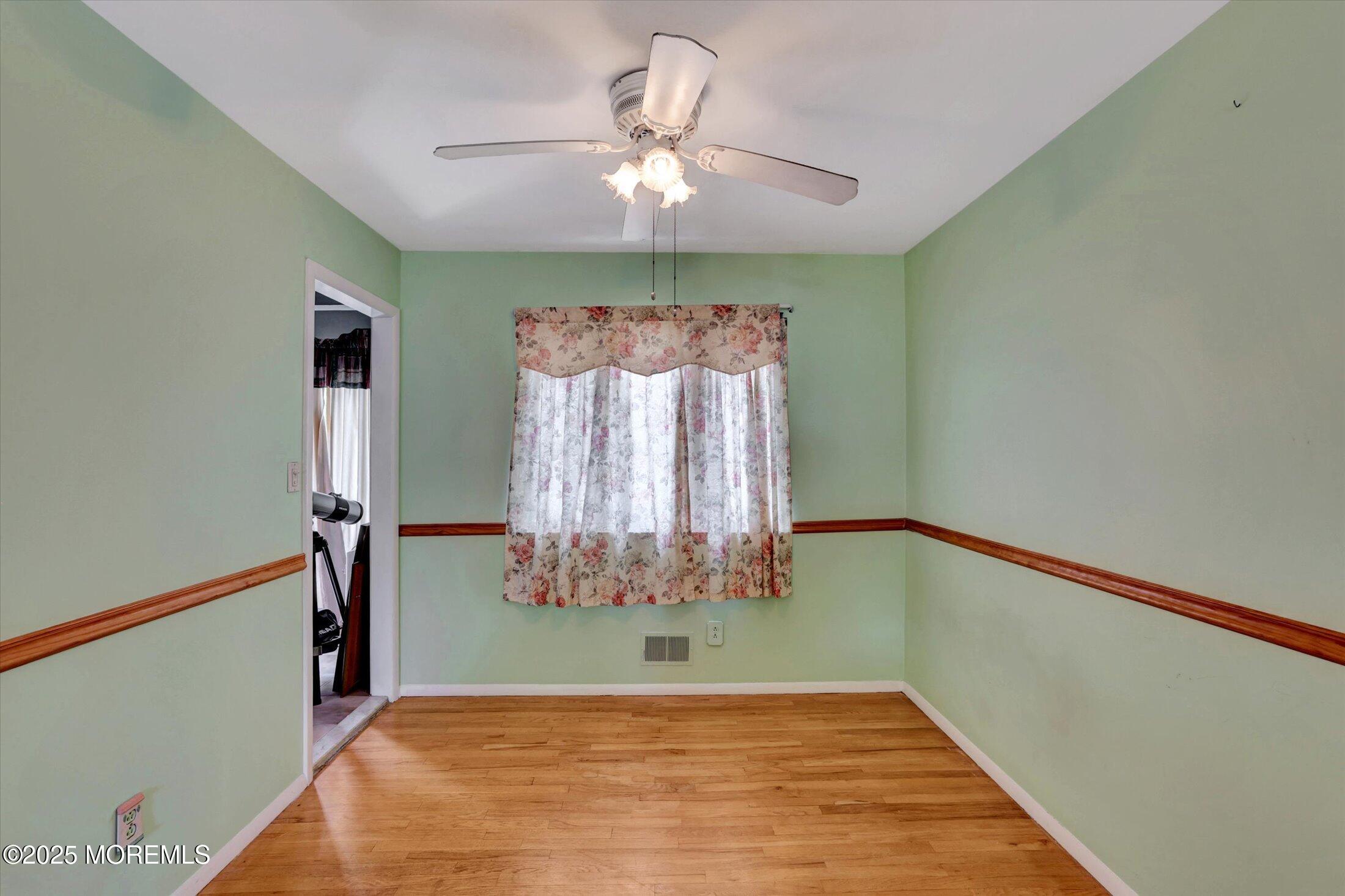 12 Steven Place Jackson, NJ 08527 - Photo 5 of 31 a view of an entryway