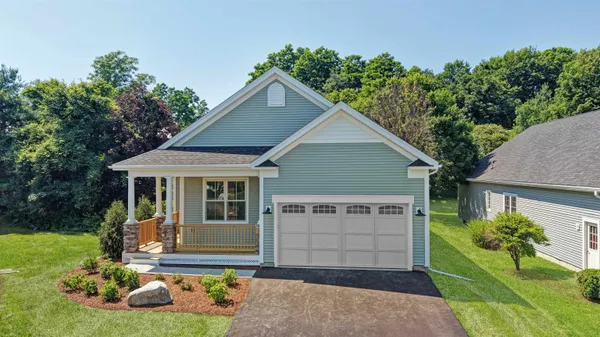 $829,000 | 70 Fieldstone Drive, South Burlington, VT 05403