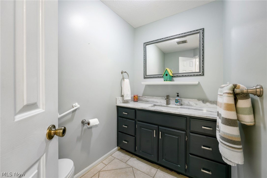 22656 Mastick Road Fairview Park, OH 44126 - Photo 20 of 45
