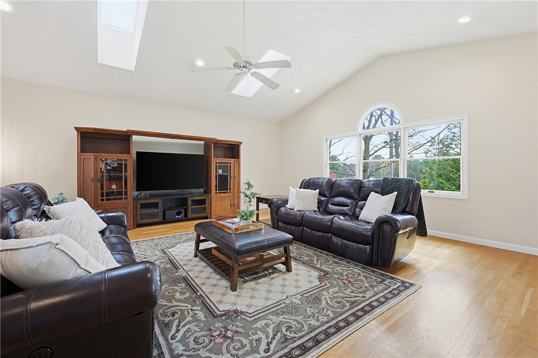 54 Paine Road Cumberland, RI 02864 - Photo 17 of 50