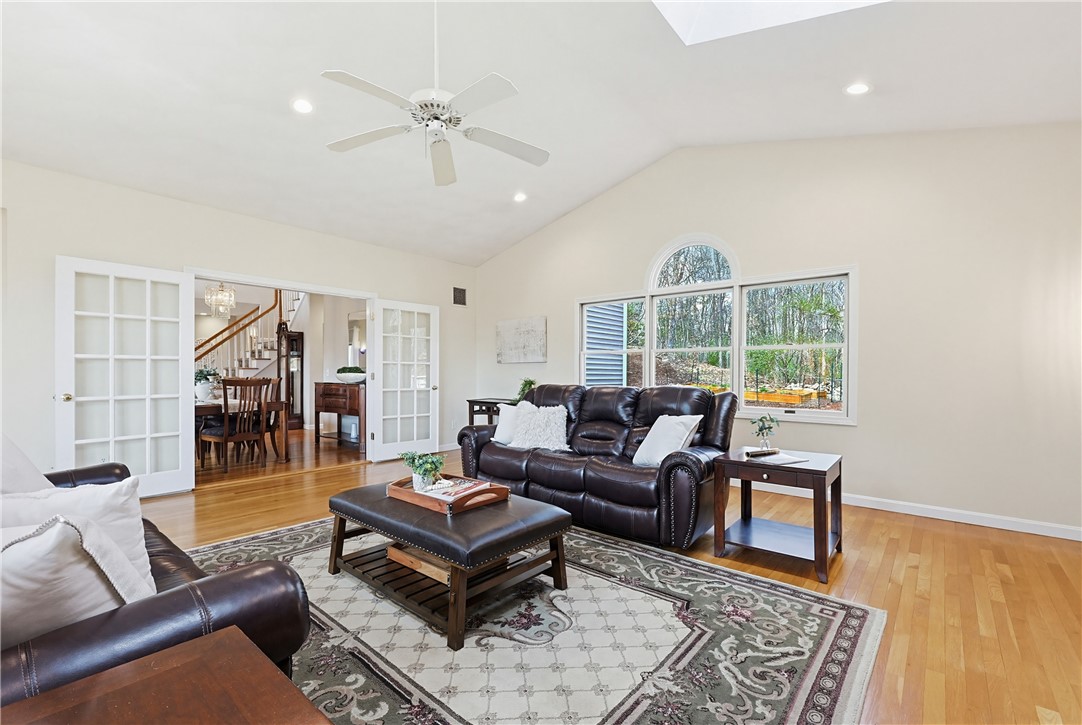 54 Paine Road Cumberland, RI 02864 - Photo 18 of 50