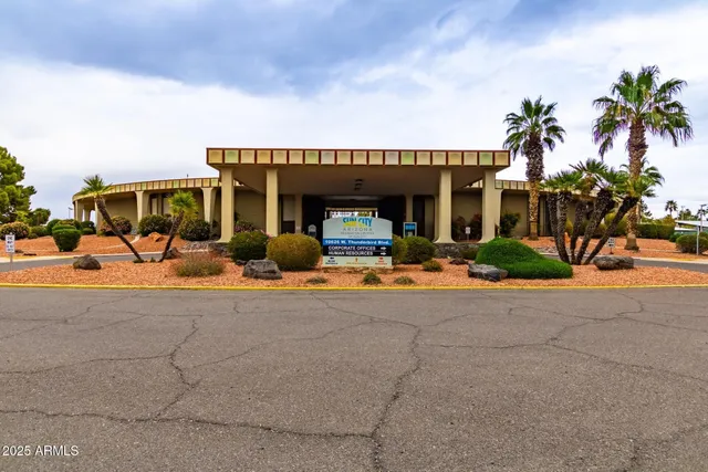 $265,000 | 17819 North Del Webb Boulevard, Sun City, AZ 85373