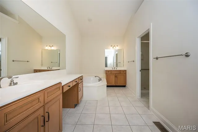 $650,000 | 719 Clayton Corners Drive, Ballwin, MO 63011