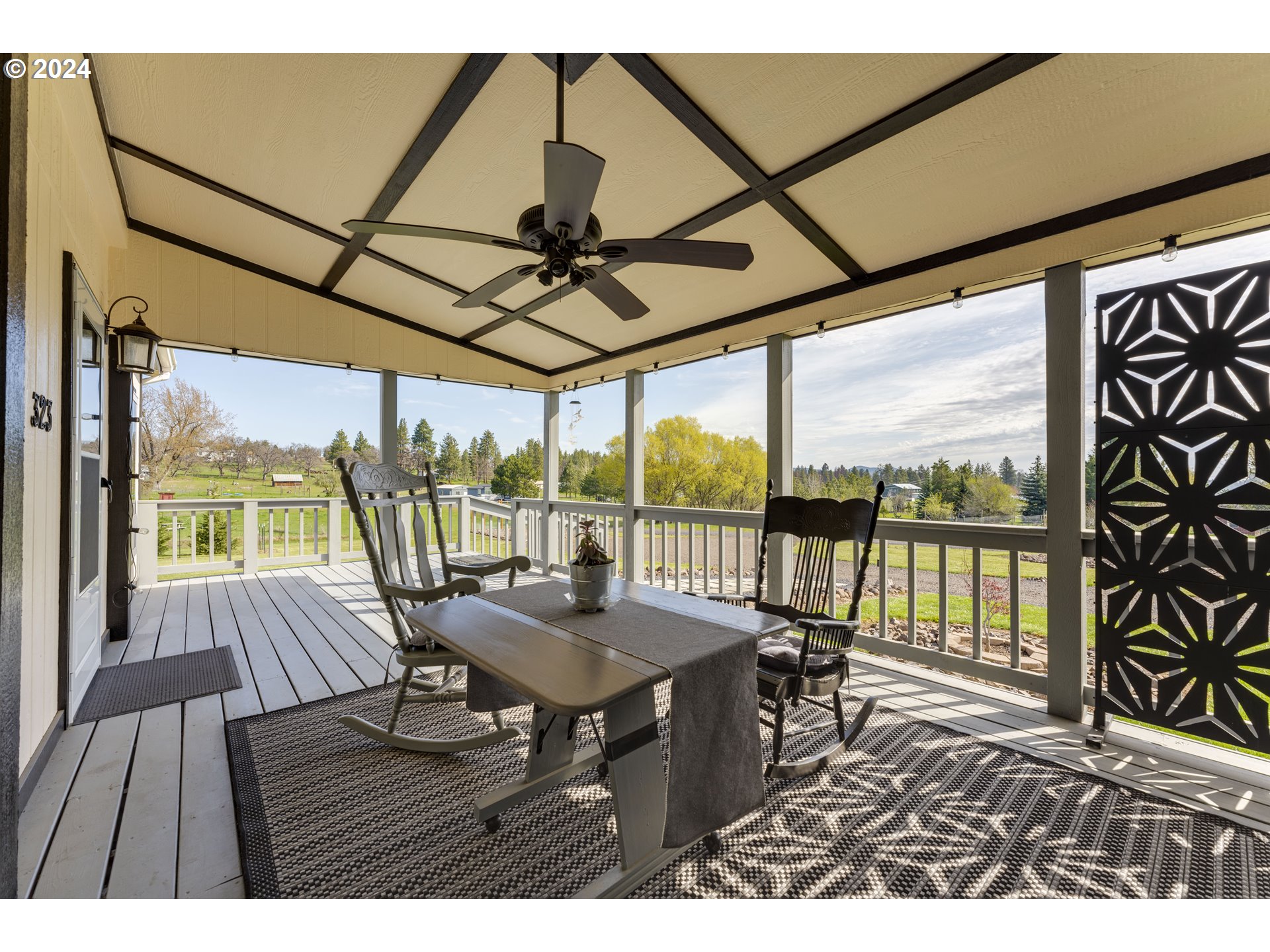 323 South Wayne R Road Tygh Valley, OR 97063 - Photo 12 of 45 Covered Porch