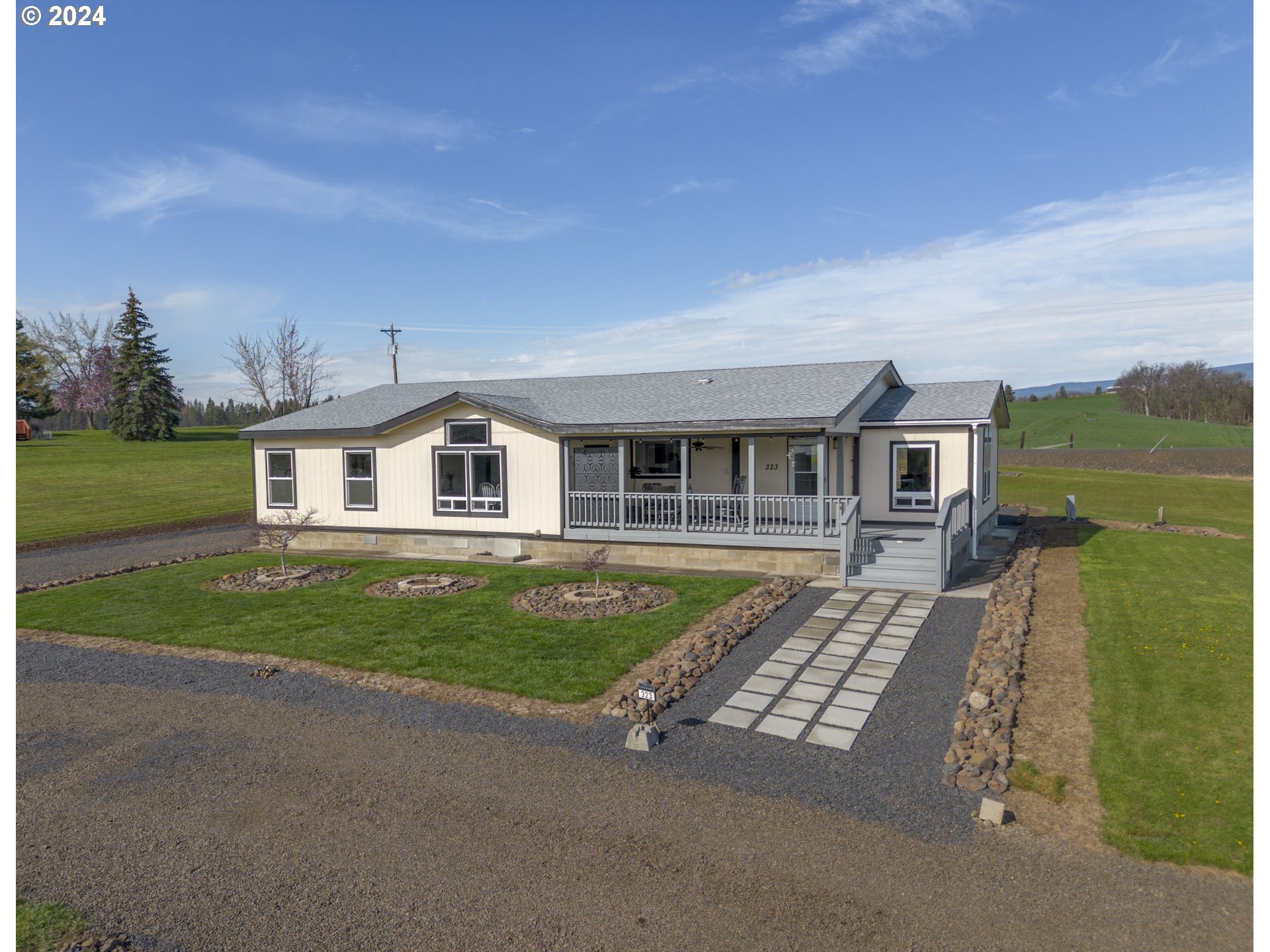 323 South Wayne R Road Tygh Valley, OR 97063 - Photo 2 of 45 Gallery Image 2