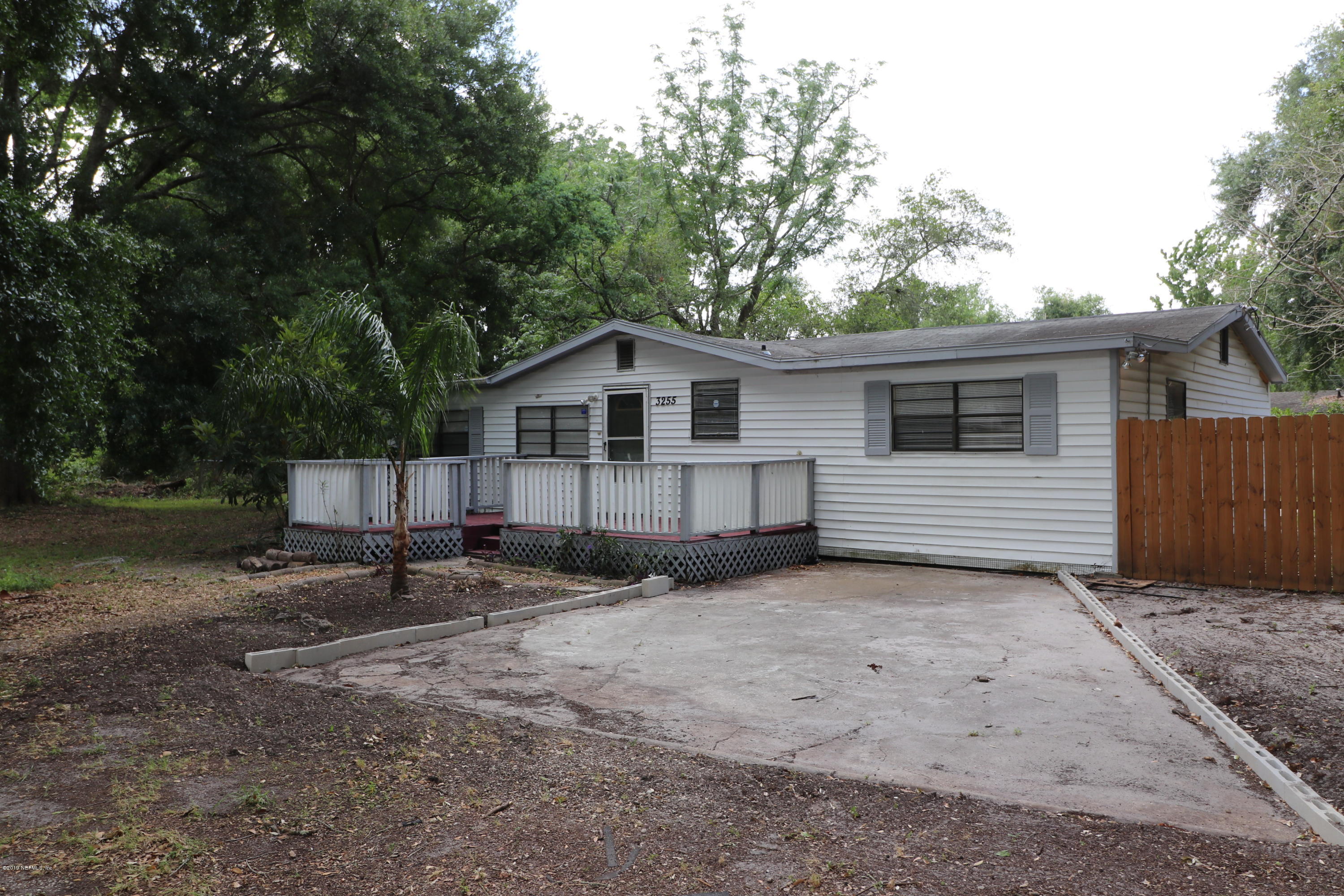 3255 Peeler Road Jacksonville, FL 32277 - Photo 3 of 25 IMG_7516