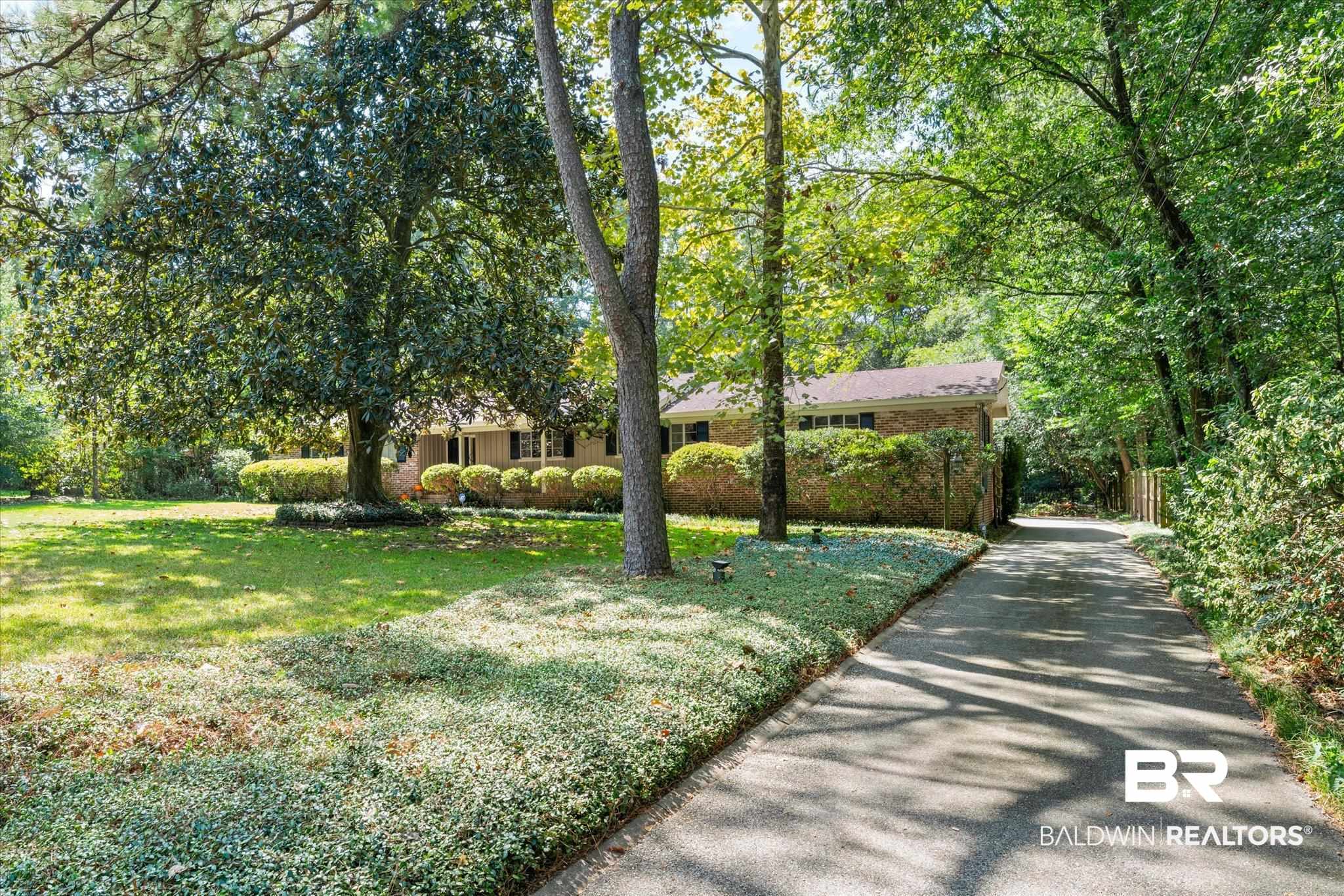 270 Jackson Drive Mobile, AL 36609 - Photo 1 of 30