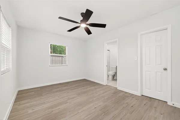 $2,200 | 13442 Greenway Drive, Sugar Land, TX 77498
