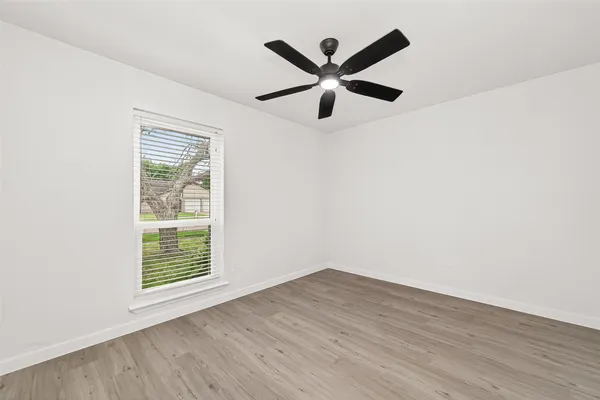 $2,200 | 13442 Greenway Drive, Sugar Land, TX 77498