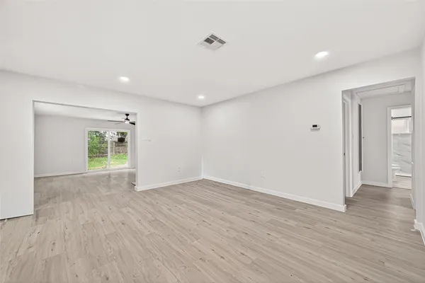 $2,200 | 13442 Greenway Drive, Sugar Land, TX 77498