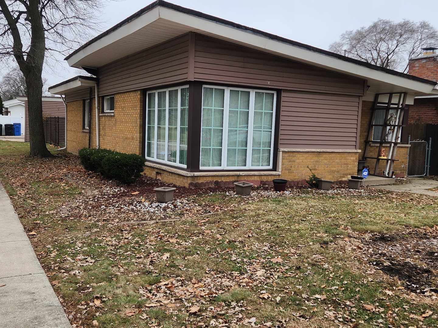 3029 West 83rd Place Chicago, IL 60652 - Photo 2 of 3