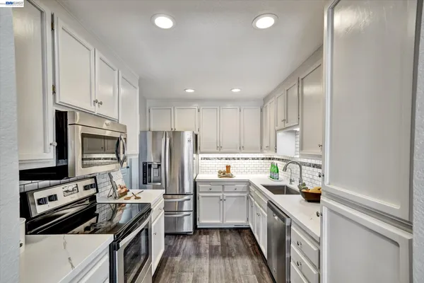 $875,000 | 4374 Valley Avenue, Unit D1, Pleasanton, CA 94566