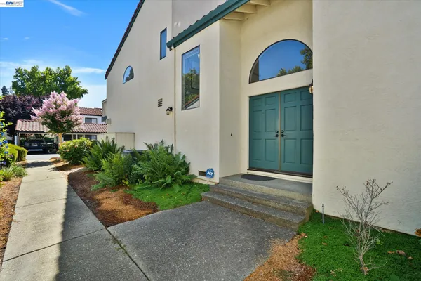 $875,000 | 4374 Valley Avenue, Unit D1, Pleasanton, CA 94566