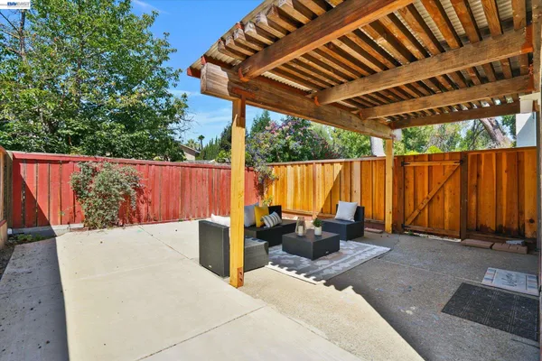 $875,000 | 4374 Valley Avenue, Unit D1, Pleasanton, CA 94566