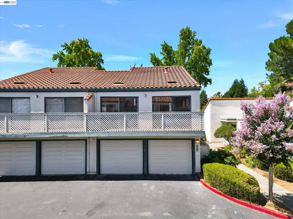 $875,000 | 4374 Valley Avenue, Unit D1, Pleasanton, CA 94566