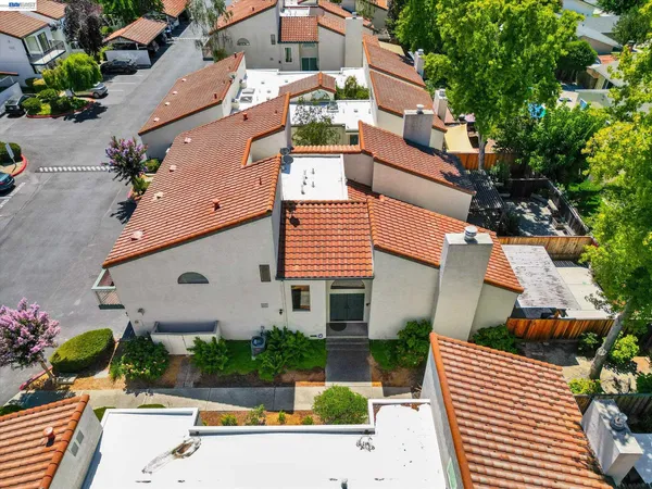 $875,000 | 4374 Valley Avenue, Unit D1, Pleasanton, CA 94566