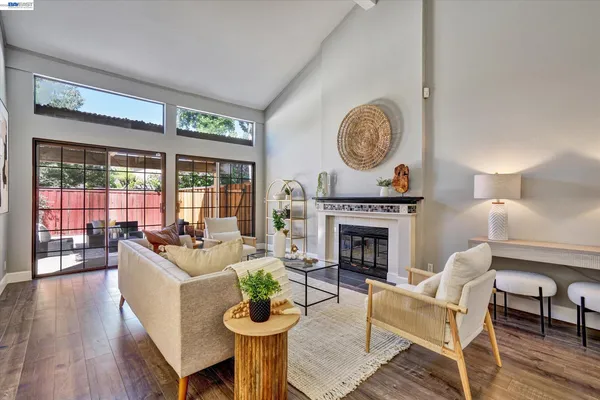 $875,000 | 4374 Valley Avenue, Unit D1, Pleasanton, CA 94566