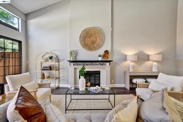 $875,000 | 4374 Valley Avenue, Unit D1, Pleasanton, CA 94566