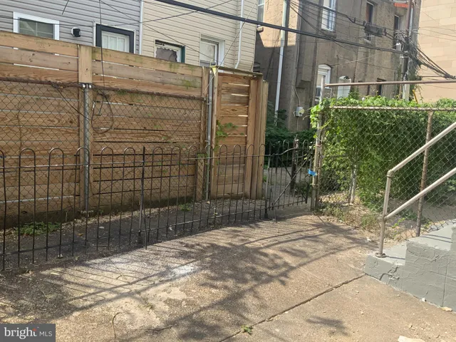 $2,330 | 1522 South Myrtlewood Street, Philadelphia, PA 19146