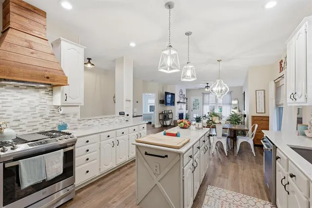 $575,000 | 2708 Timberhill Drive, Flower Mound, TX 75028