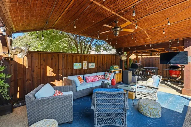 $575,000 | 2708 Timberhill Drive, Flower Mound, TX 75028