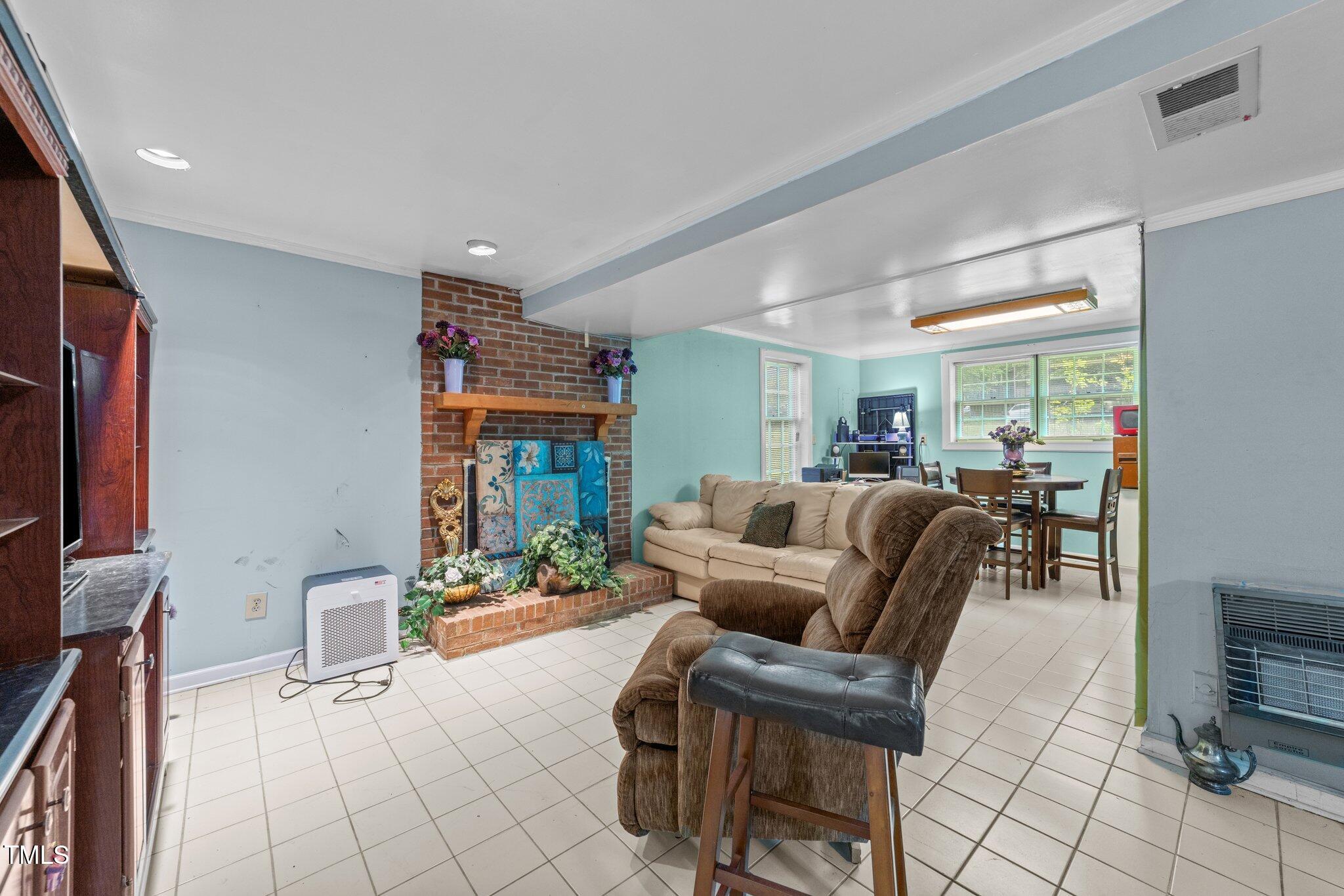 820 Nuttree Place Raleigh, NC 27606 - Photo 17 of 30 23-web-or-mls-3D5A6419