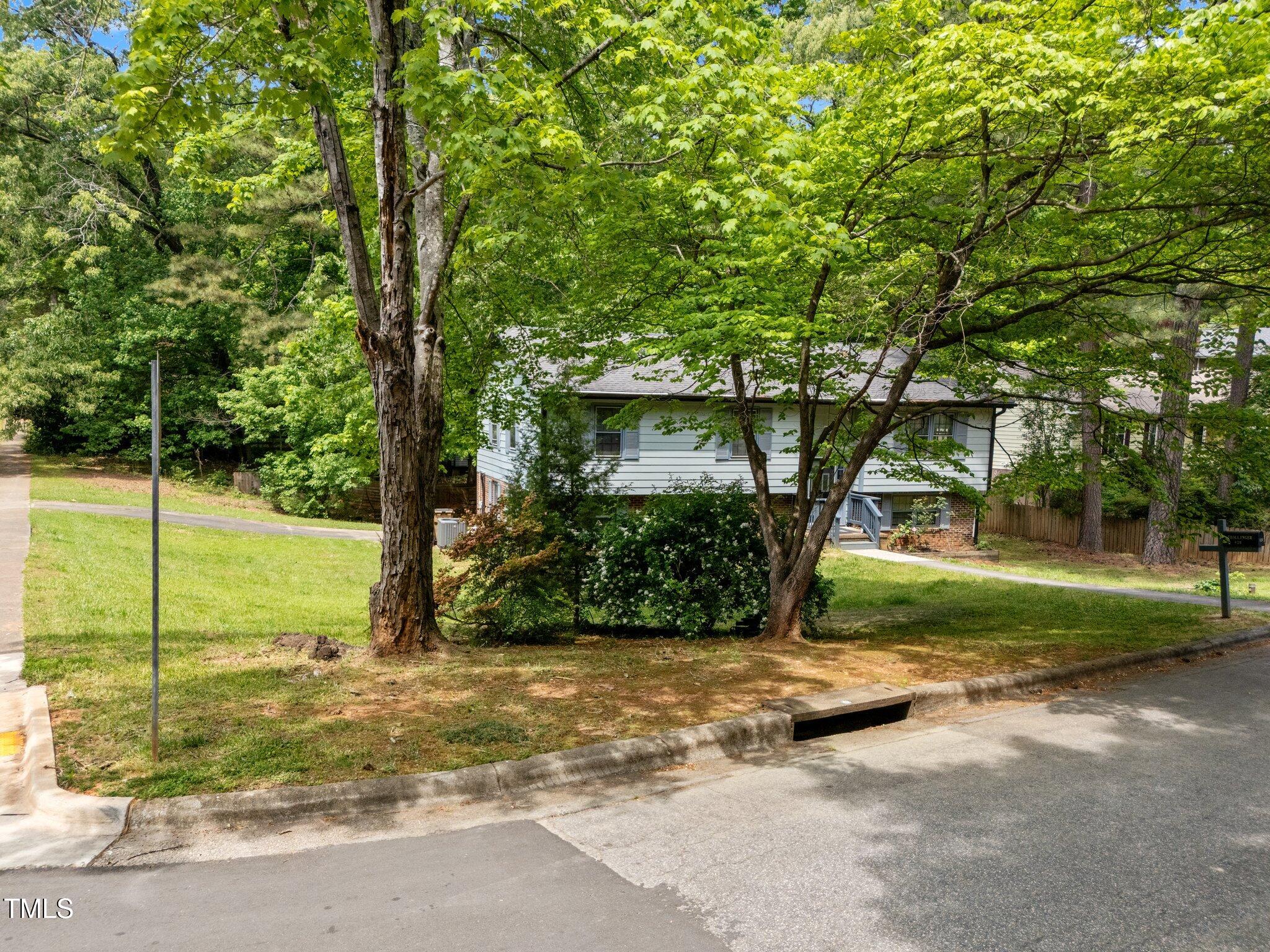 820 Nuttree Place Raleigh, NC 27606 - Photo 29 of 30 45-web-or-mls-DJI_20250422121902_0827_D